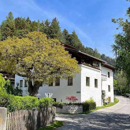 Bergmanns Ferienapartment Debant Экстерьер фото