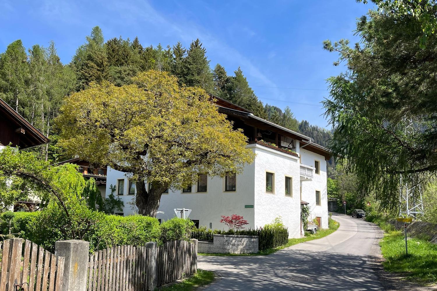 Bergmanns Ferienapartment Debant Экстерьер фото